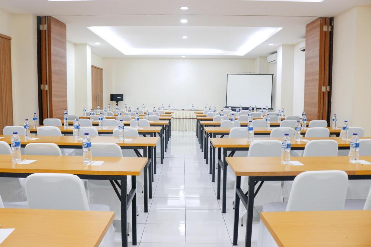 Legreen Suite Ratulangi Ambon Esterno foto